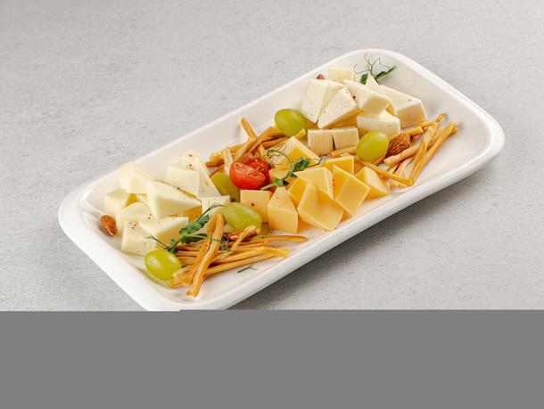 Ассорти из домашних сыров Ассорти из домашних сыров