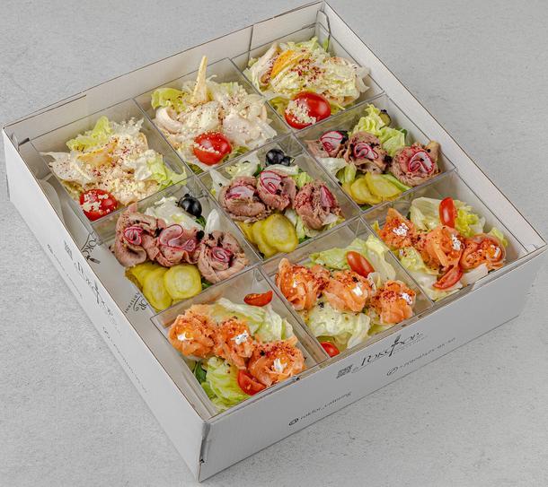 Бокс "СаньКао" с салатами 9 штук