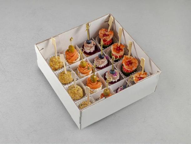 Бокс канапе "Моцарт" 16 штук