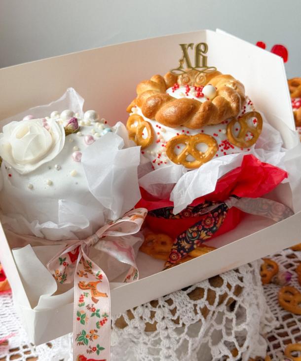 Набор из двух куличей