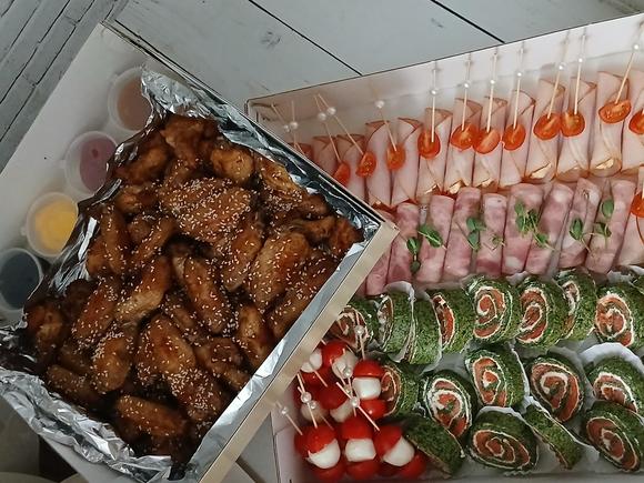 Сытное банкетное меню с горячим и закусками на 10 персон в Ростове-на-Дону