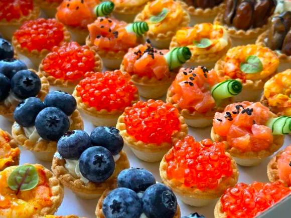 Ассорти закусок и канапе на 25-30 персон в Ростове-на-Дону