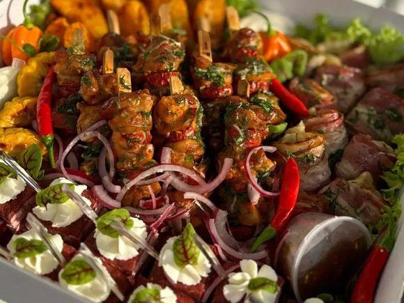 Праздничный набор горячих блюд на 20-25 персон в Ростове-на-Дону