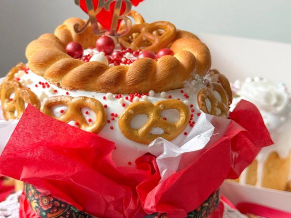 Большой пасхальный набор куличей в Ростове-на-Дону