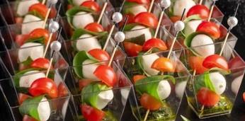 Доставка блюд и напитков на 35 персон