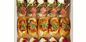 Ассорти закусок и канапе на 15-20 персон